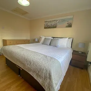 Ideal For Contactors Holiday home